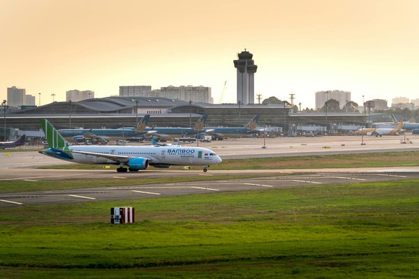 Quelles croisières permettent de participer à des ateliers de fabrication de sculptures en bois en Afrique de l'Est?